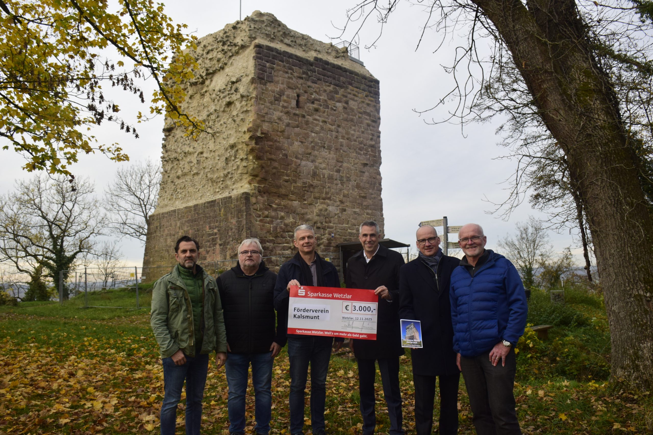 Spaziergang mit 3000 Euro Spende